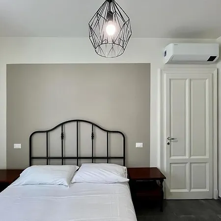 Casa De Paoli 아파트 스트레사