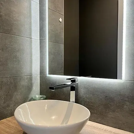 Casa De Paoli * 스트레사